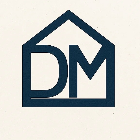 DM Family Trade & Digital Services logo